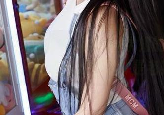 蜜桃社 – 这组雪梨sherry学姐的写真，看完我只想说：难道我才是老师？