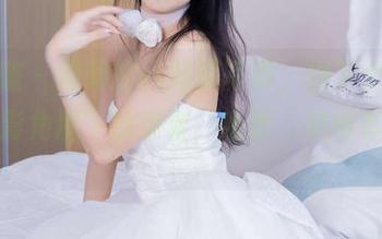 袜啵啵 – 周周的ol制服写真，得了个“最佳摄影角度”的荣誉，哈哈，拍得真巧妙～