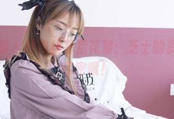 袜啵啵 – 厚肉丝幕后花絮：芝士的资源，保密哦！