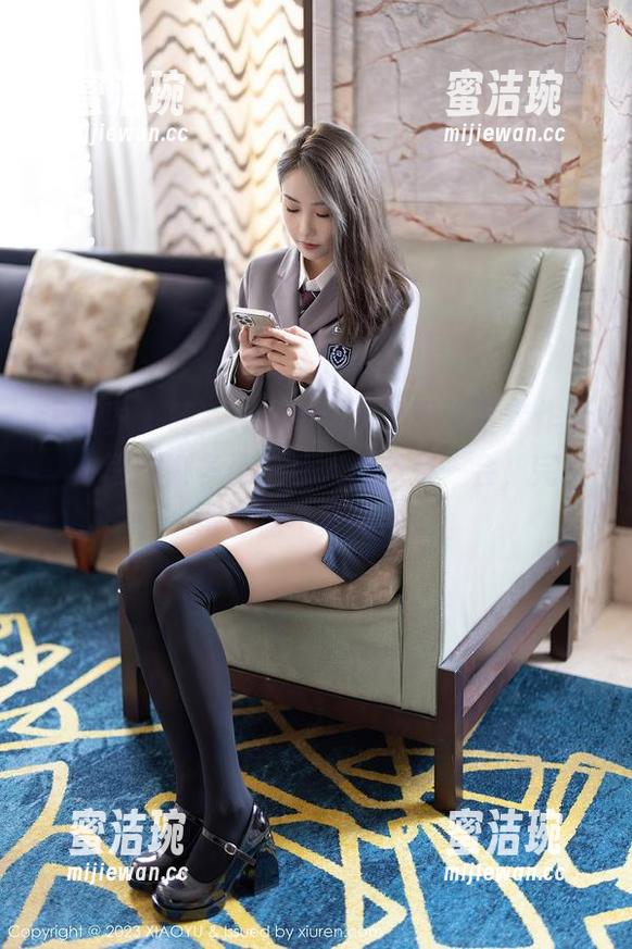 语画界-Angela小热巴 语画界 - 哇,Angela小热巴这全套作品,身段婀娜多姿,让人想多呆一会,完美得有点不真实呢!