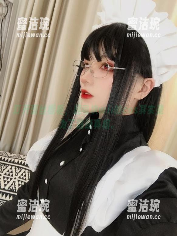 起司块wii 打开蕾丝橱柜,起司块wii的cos其实是为了逃避真相。