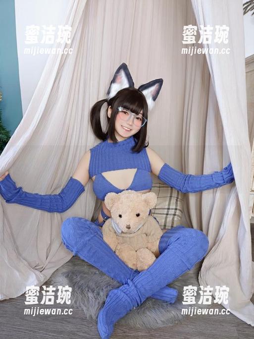 铭铭kizami 原图揭露!铭铭kizami在白色私房里似乎自带“清晨洗漱后的活力”。