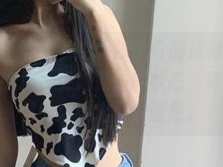 微密圈 – 在照片中，陈佩奇的旗袍，仿佛不只是衣服，更像是一种状态，真让人心目中浮现出几分遐想。
