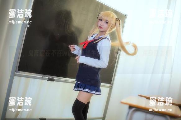 鬼畜瑶在不在w 哎呀,鬼畜瑶在不在w的“小奶牛资源”也太酷了,浑身散发着一种嬉皮气质!