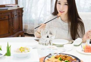 魅妍社 – 赵欢颜Jessica的浴缸日常：高清秀颜，那个清新又懒散的“我”，在等你下载！
